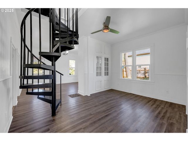 171 HEDRICK CREEK Ave, Drain, OR 97435