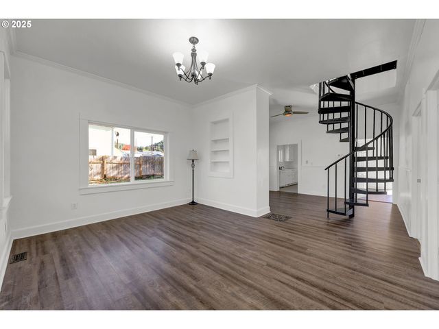 171 HEDRICK CREEK Ave, Drain, OR 97435