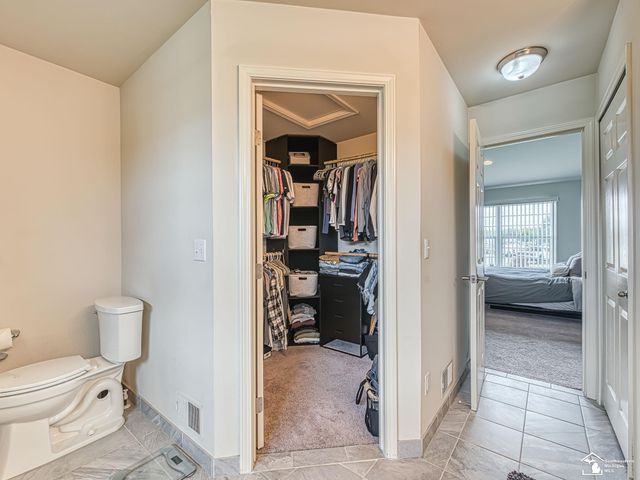 901 Plum Tree Circle, Monroe, MI 48161