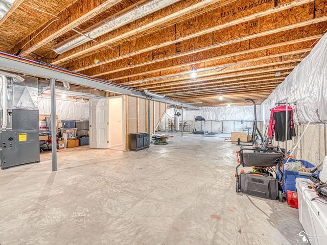 901 Plum Tree Circle, Monroe, MI 48161