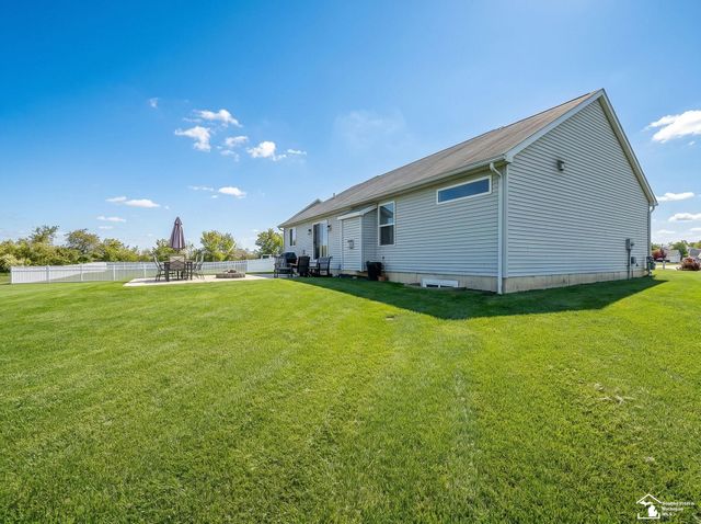 901 Plum Tree Circle, Monroe, MI 48161