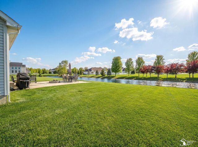 901 Plum Tree Circle, Monroe, MI 48161