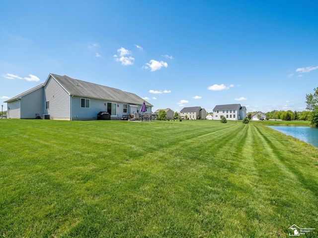 901 Plum Tree Circle, Monroe, MI 48161