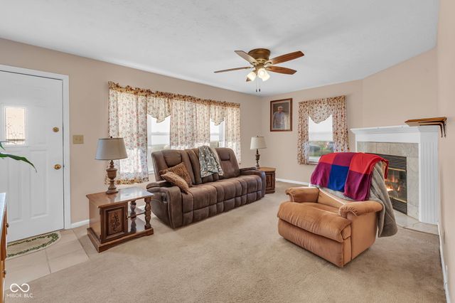 4828 Oaknoll Drive, Indianapolis, IN 46221