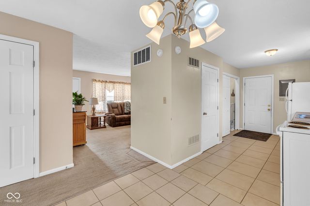 4828 Oaknoll Drive, Indianapolis, IN 46221