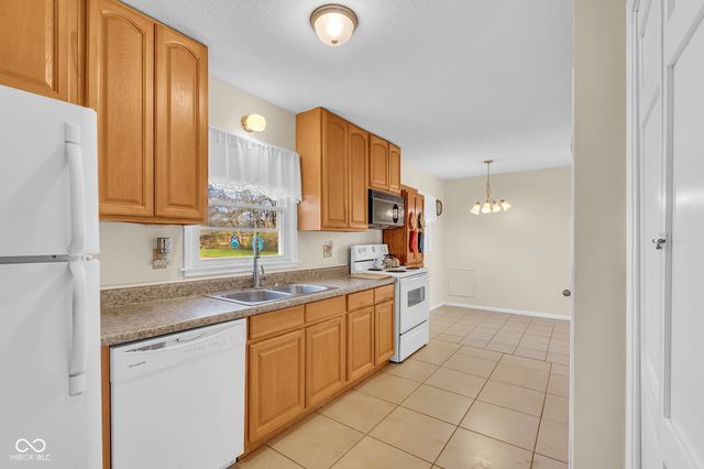 4828 Oaknoll Drive, Indianapolis, IN 46221