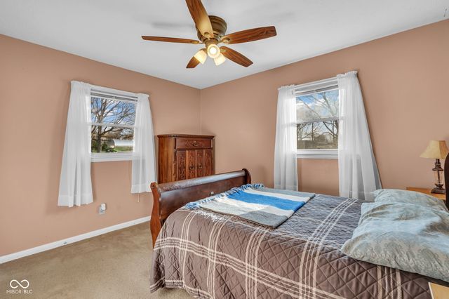 4828 Oaknoll Drive, Indianapolis, IN 46221