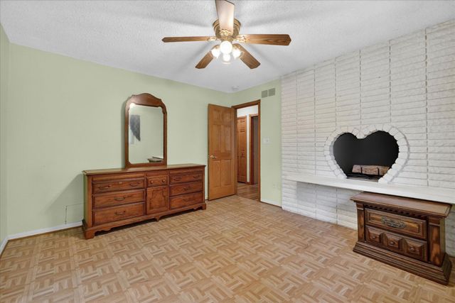 2717 Fishbeck Road, Howell, MI 48843
