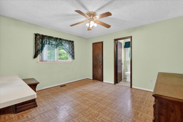 2717 Fishbeck Road, Howell, MI 48843