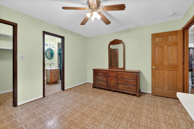 2717 Fishbeck Road, Howell, MI 48843