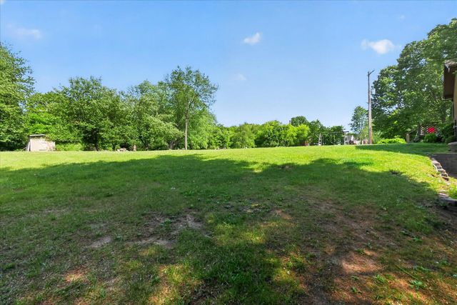 2717 Fishbeck Road, Howell, MI 48843