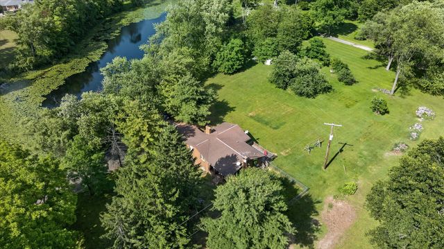 2717 Fishbeck Road, Howell, MI 48843