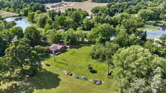 2717 Fishbeck Road, Howell, MI 48843