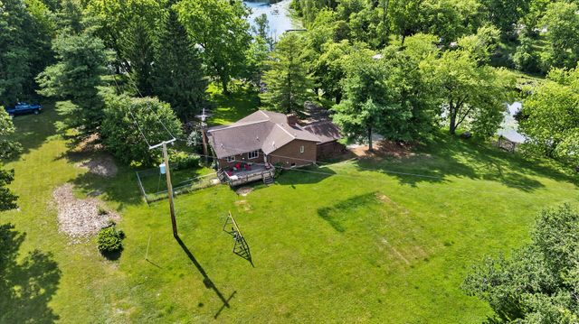 2717 Fishbeck Road, Howell, MI 48843