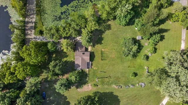 2717 Fishbeck Road, Howell, MI 48843