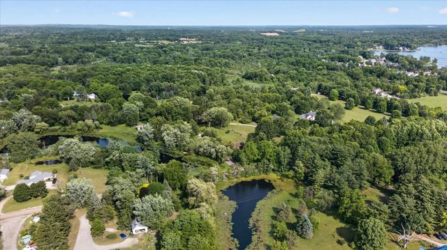 2717 Fishbeck Road, Howell, MI 48843