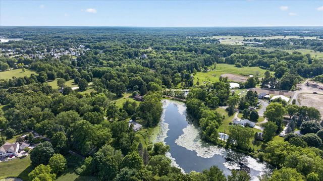 2717 Fishbeck Road, Howell, MI 48843