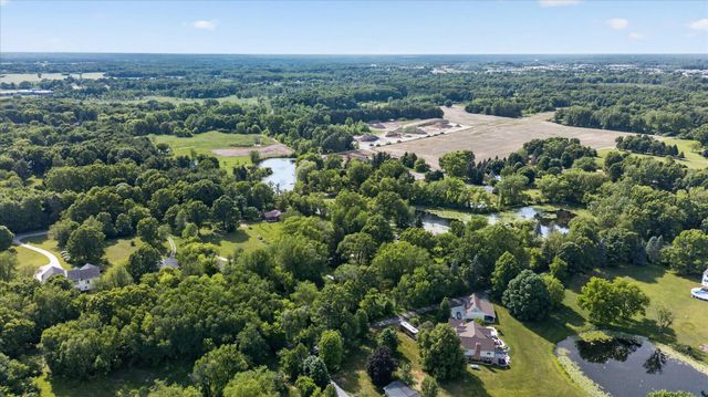2717 Fishbeck Road, Howell, MI 48843