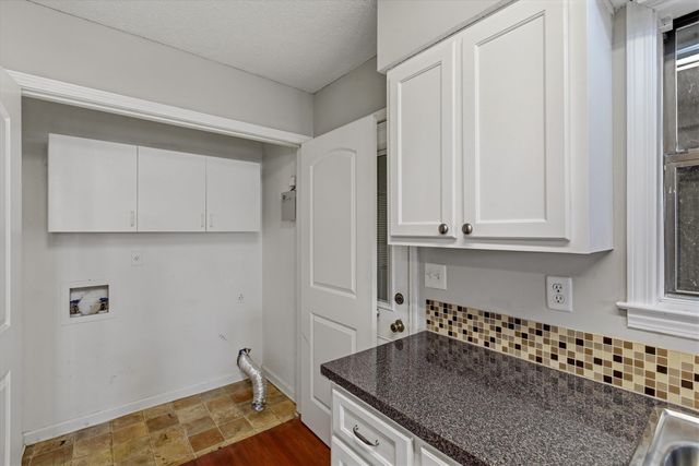 7251 HILLSHIRE DR, Memphis, TN 38133