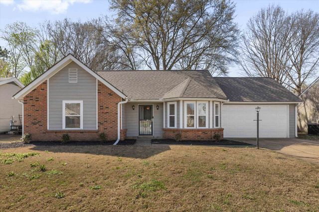 7251 HILLSHIRE DR, Memphis, TN 38133