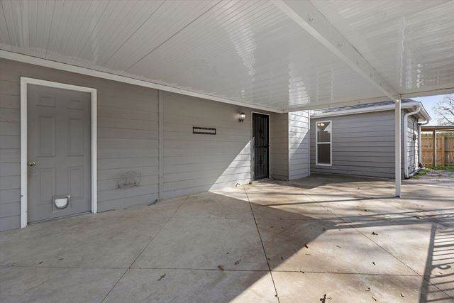 7251 HILLSHIRE DR, Memphis, TN 38133