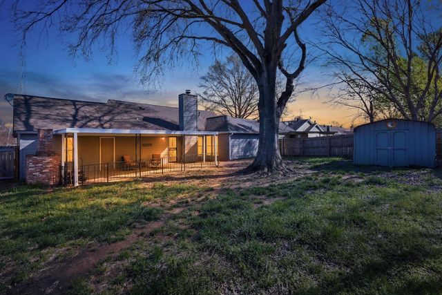 7251 HILLSHIRE DR, Memphis, TN 38133