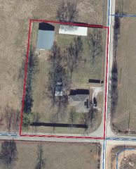 8979 S Pleasant Valley Road, Decatur, AR 72722