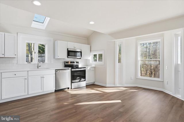 278 RED BIRD LN, Harpers Ferry, WV 25425