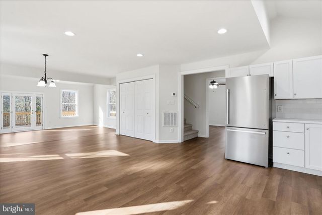 278 RED BIRD LN, Harpers Ferry, WV 25425