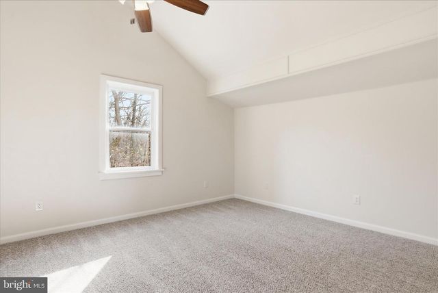 278 RED BIRD LN, Harpers Ferry, WV 25425
