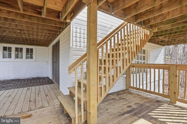 278 RED BIRD LN, Harpers Ferry, WV 25425