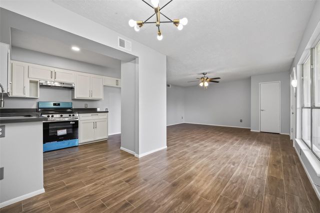 7714 Renwick Drive C35, Houston, TX 77081