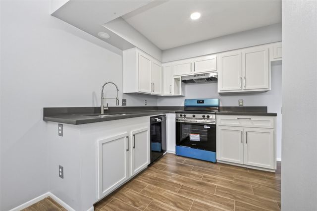 7714 Renwick Drive C35, Houston, TX 77081