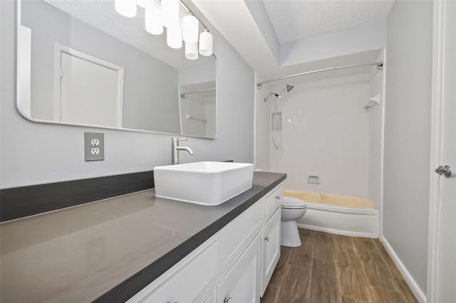 7714 Renwick Drive C35, Houston, TX 77081