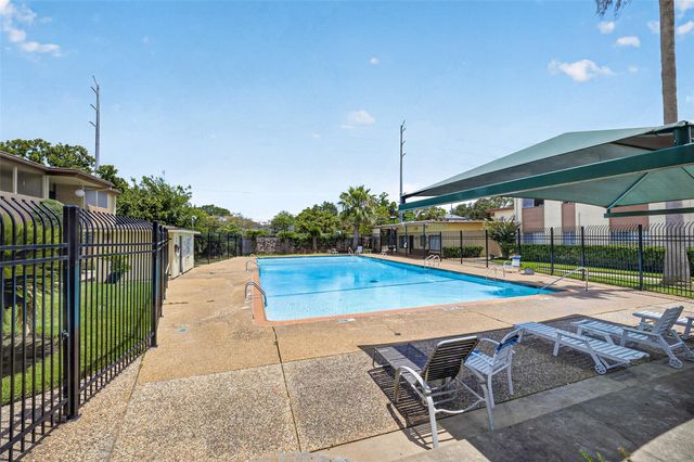7714 Renwick Drive C35, Houston, TX 77081