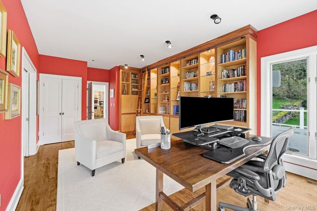 22 Random Farms Circle, Chappaqua, NY 10514