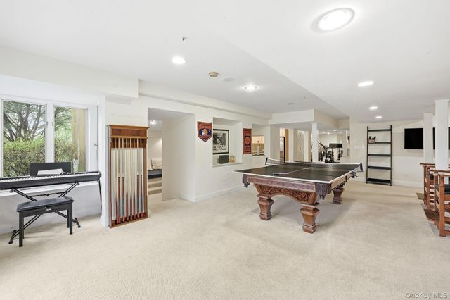 22 Random Farms Circle, Chappaqua, NY 10514