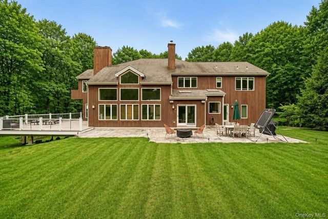 22 Random Farms Circle, Chappaqua, NY 10514