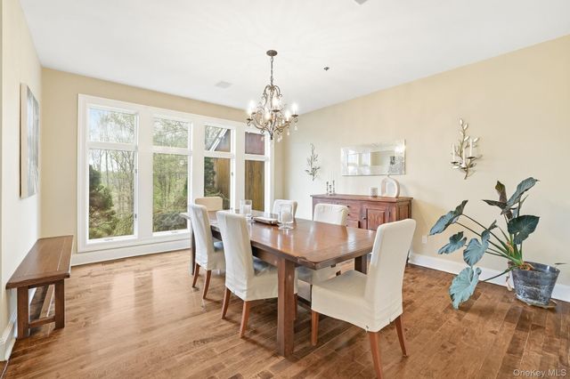 22 Random Farms Circle, Chappaqua, NY 10514