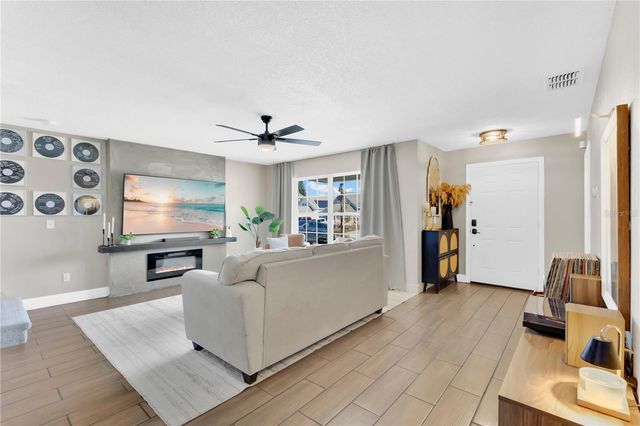 805 BELVOIR DRIVE, Davenport, FL 33837