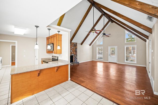 111 Montclair Loop, Daphne, AL 36526