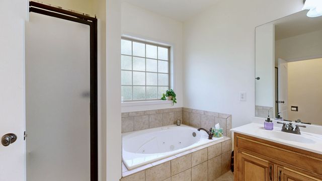 100 Artesa Dr, White House, TN 37188