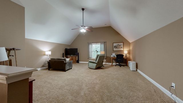 100 Artesa Dr, White House, TN 37188