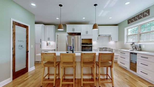 100 Artesa Dr, White House, TN 37188