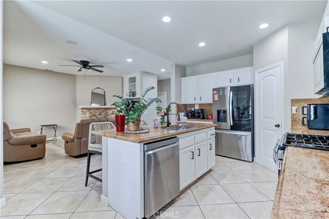 12660 Table Rock, Victorville, CA 92392