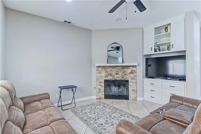 12660 Table Rock, Victorville, CA 92392