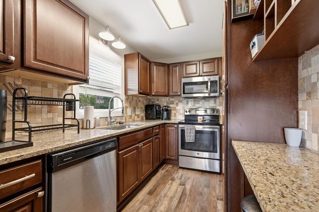 522 Lake Park Dr., Myrtle Beach, SC 29588