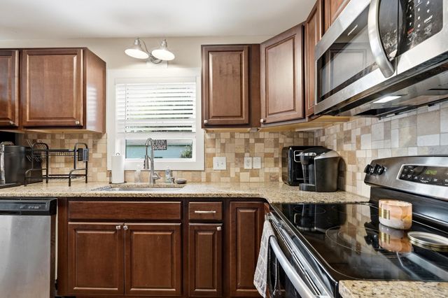 522 Lake Park Dr., Myrtle Beach, SC 29588