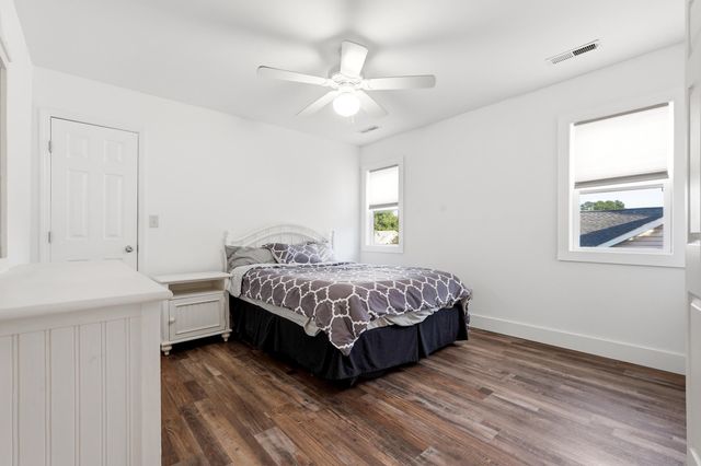 522 Lake Park Dr., Myrtle Beach, SC 29588