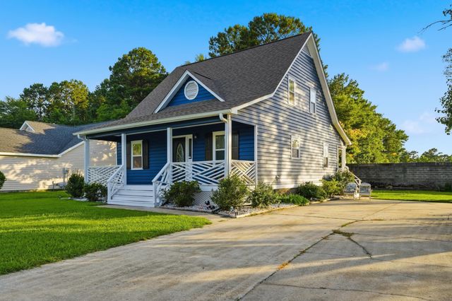 522 Lake Park Dr., Myrtle Beach, SC 29588